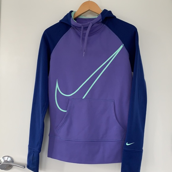 NIKE Fleece Hoodie - Picture 9 of 12